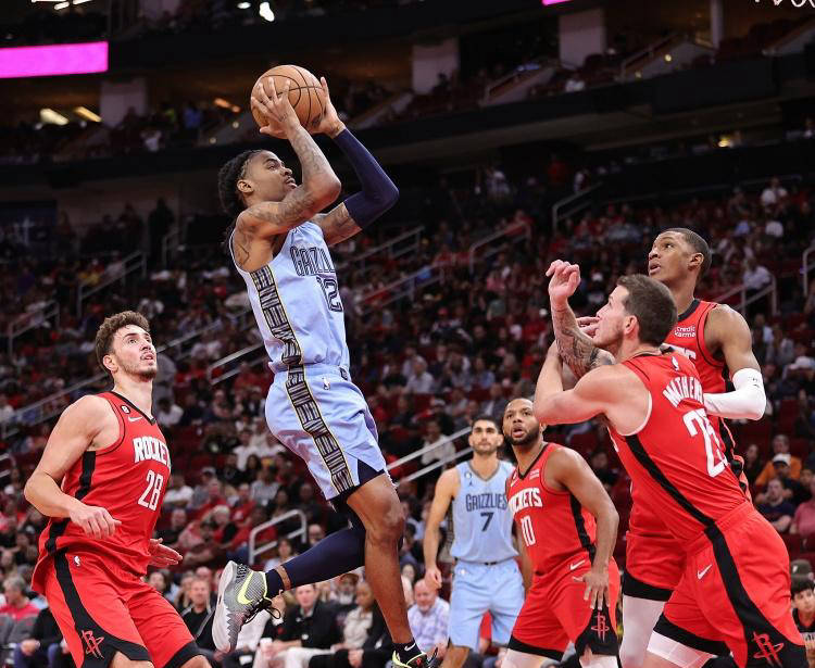 英超超过34岁的球员最佳阵容：（英超34岁及以上球员最佳阵容）