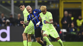 弗里克：佩德里还没恢复到100%；希望防守稳定所以首发埃里克（弗里克：佩德里尚未完全康复，为求防守稳健选择埃里克首发）