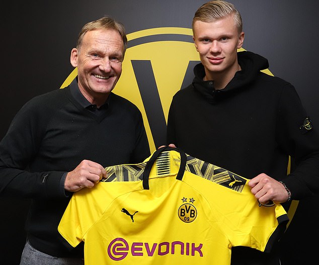 萨拉赫或转战意甲，沙特、巴黎选项存疑（萨拉赫或赴意甲，沙特与巴黎前景成疑）