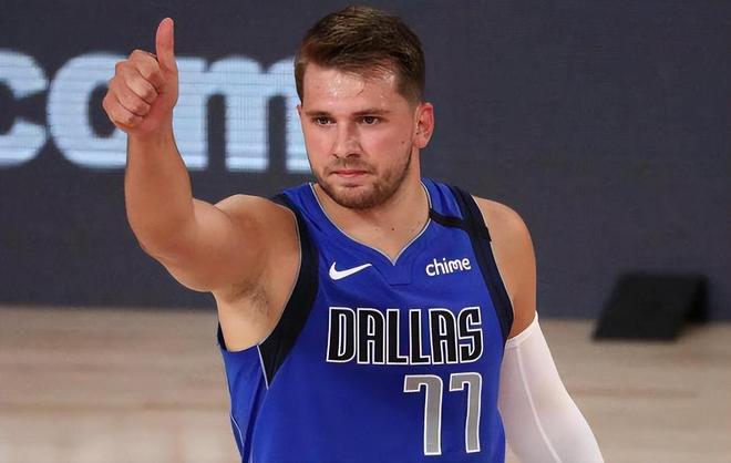 记者：阿隆索帅位未受直接威胁，但输给阿拉维斯他可能会下课（记者称阿隆索帅位暂稳，若不敌阿拉维斯或将下课）