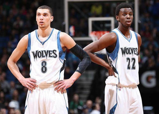 赖因德斯：米兰今年有机会争冠；未来是否会回归？回头见吧（赖因德斯：米兰本季有望争冠；是否回归？改日再谈）