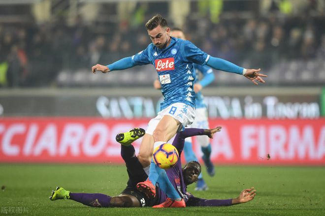 伊恩·赖特：阿森纳成绩下滑，可能导致三名球星延缓续约甚至离开.